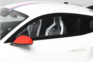 FORD MUSTANG GTD \"SPIRIT OF AMERICA\" PERFORMANCE WHITE 2025 GT Spirit 1:18 Resinemodell (Türen, Motorhaube... nicht zu öffnen!)