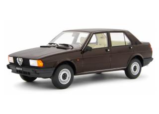 Alfa Romeo Giulietta 1.6 - 1.8 1980 Marrone Testa di Moro Laudoracing 1:18 Resinemodell (Türen, Motorhaube... nicht zu öffnen!)