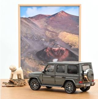 Mercedes-Benz G-Class 2024 Classicgrau Norev 1:18 Metallmodell