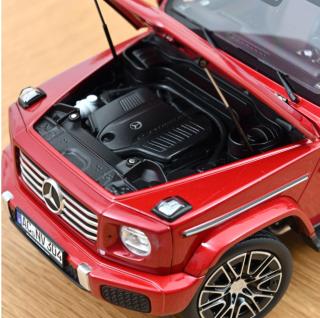 Mercedes-Benz G-Class 2024 Hyazinthrot Norev 1:18 Metallmodell