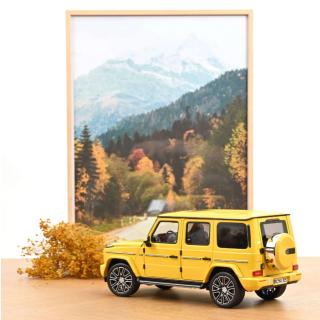 Mercedes-Benz G-Class 2024 Sonnengelb Norev 1:18 Metallmodell