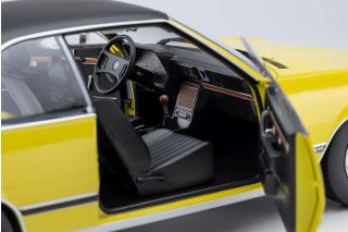 Opel Commodore B GS/E Coupé 1975 - brillant yellow Touring Modelcars 1:18 Metallmodell 2 Türen, Motorhaube und Kofferraum zu öffnen!