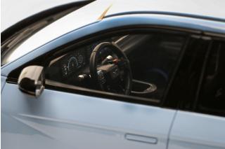 HYUNDAI IONIQ 5 N PERFORMANCE BLUE 2023 OttO mobile 1:18 Resinemodell (Türen, Motorhaube... nicht zu öffnen!)