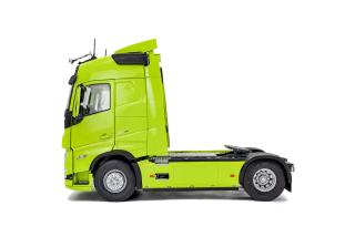 Volvo Trucks FH Globetrotter XL 2023 neon grün S2400107 Solido 1:24 Metallmodell