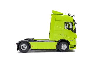 Volvo Trucks FH Globetrotter XL 2023 neon grün S2400107 Solido 1:24 Metallmodell