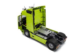 Volvo Trucks FH Globetrotter XL 2023 neon grün S2400107 Solido 1:24 Metallmodell