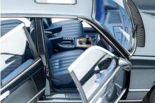 BMW 745i E23 (1984) - arctic blue met. Touring Modelcars 1:18 Metallmodell 4 Türen, Motorhaube und Kofferraum zu öffnen!