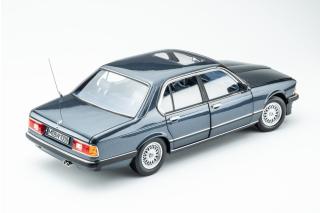 BMW 745i E23 (1984) - arctic blue met. Touring Modelcars 1:18 Metallmodell 4 Türen, Motorhaube und Kofferraum zu öffnen!