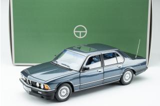BMW 745i E23 (1984) - arctic blue met. Touring Modelcars 1:18 Metallmodell 4 Türen, Motorhaube und Kofferraum zu öffnen!