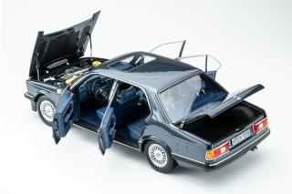 BMW 745i E23 (1984) - arctic blue met. Touring Modelcars 1:18 Metallmodell 4 Türen, Motorhaube und Kofferraum zu öffnen!