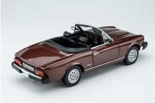 Pininfarina Spidereuropa 1982 - marrone amaryllis Touring Modelcars 1:18 Metallmodell 2 Türen, Motorhaube und Kofferraum zu öffnen!