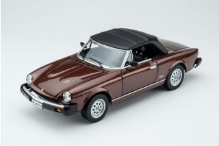 Pininfarina Spidereuropa 1982 - marrone amaryllis Touring Modelcars 1:18 Metallmodell 2 Türen, Motorhaube und Kofferraum zu öffnen!
