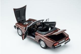 Pininfarina Spidereuropa 1982 - marrone amaryllis Touring Modelcars 1:18 Metallmodell 2 Türen, Motorhaube und Kofferraum zu öffnen!