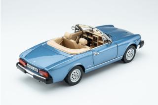 Pininfarina Spidereuropa 1982 - azzuro metallic Touring Modelcars 1:18 Metallmodell 2 Türen, Motorhaube und Kofferraum zu öffnen!