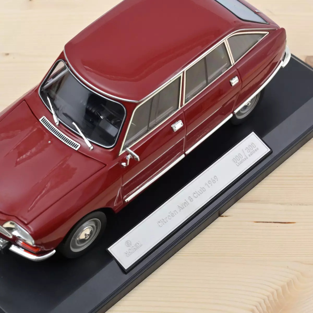 Miniature Norev Citroën Ami 8 Club 1969, Rouge Massena, échelle 1/18, Limitée 300 Pcs, Prévente