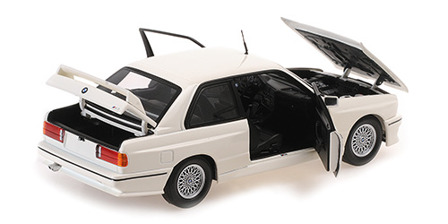 Voiture Miniature de Collection - MINICHAMPS 1/18 - BMW M3 (E30