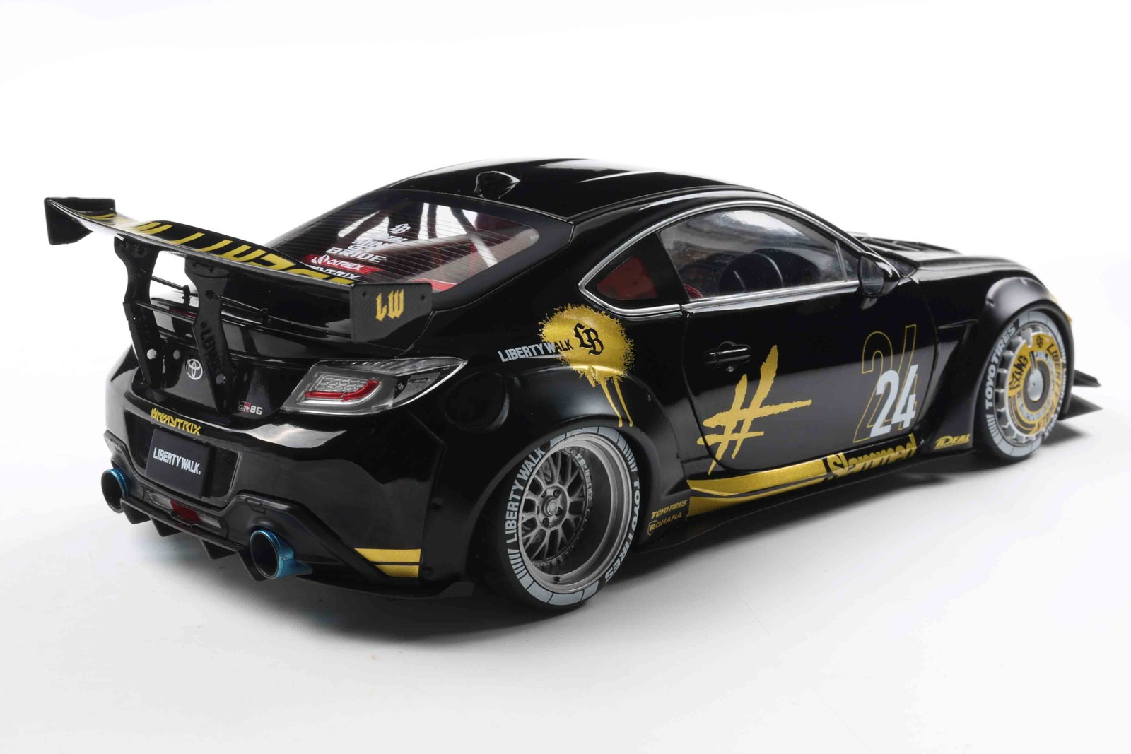 Modellauto Toyota GR86 LBWK BODY KIT schw./gld S1813603 Solido 1:18 ...