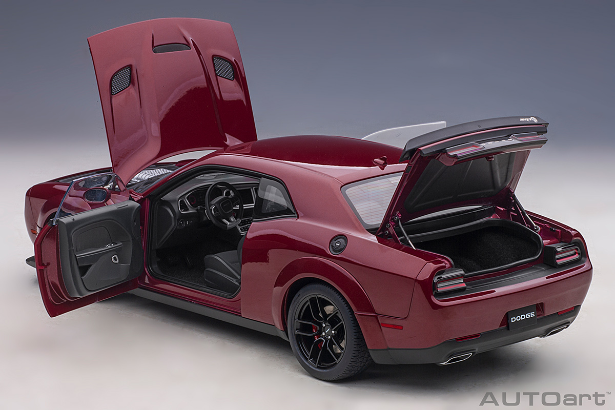 Dodge Challenger Srt Hellcat 2018 Octane Red AUTOART 1:18 AA71739 Model 