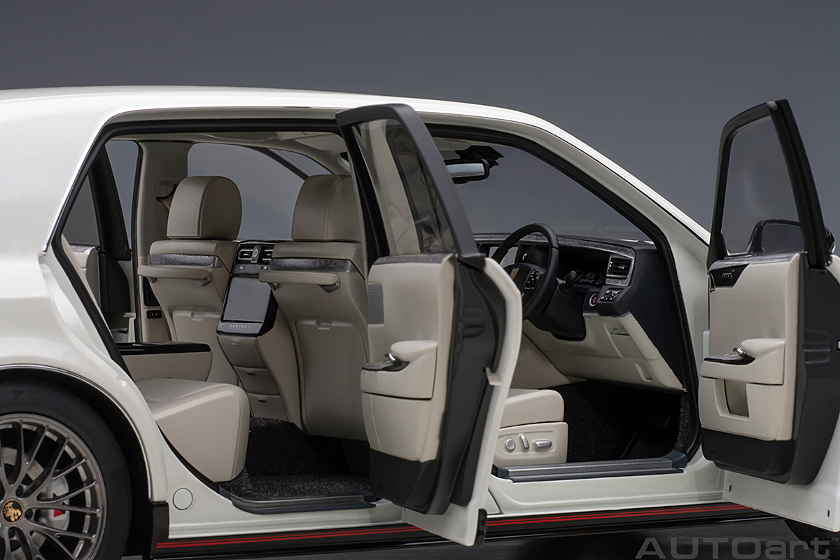 Toyota Century слоновая кость