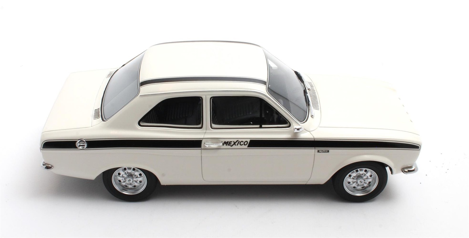 Ford Escape Mexico Bleu 1973 1/18 Cult Models