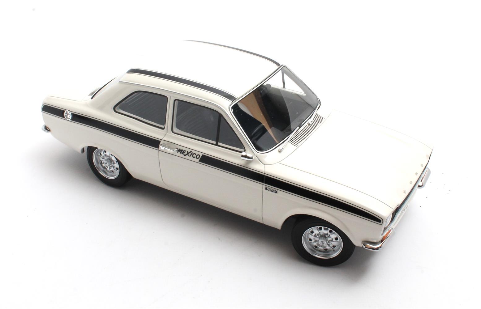 Cult Models CML063-3 - Ford Escape Mexico Jaune - 1973 1/18
