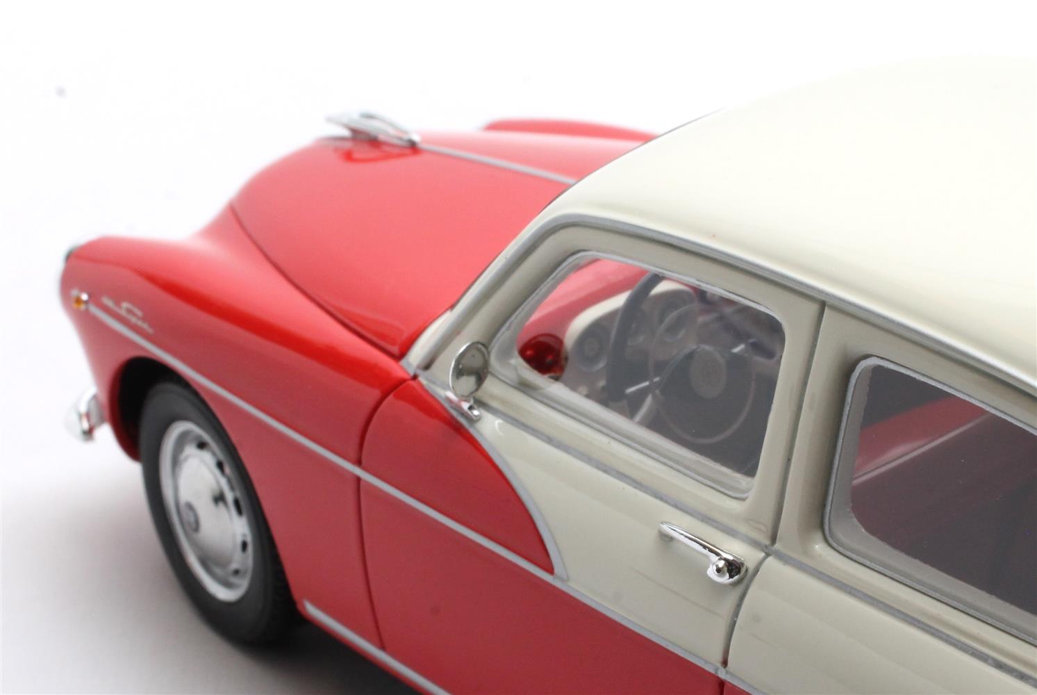 Modèle Réduit ALFA ROMEO 1900 SUPER BERLINA 1958 - 1/18 - Cult Models - Résine - Neuf