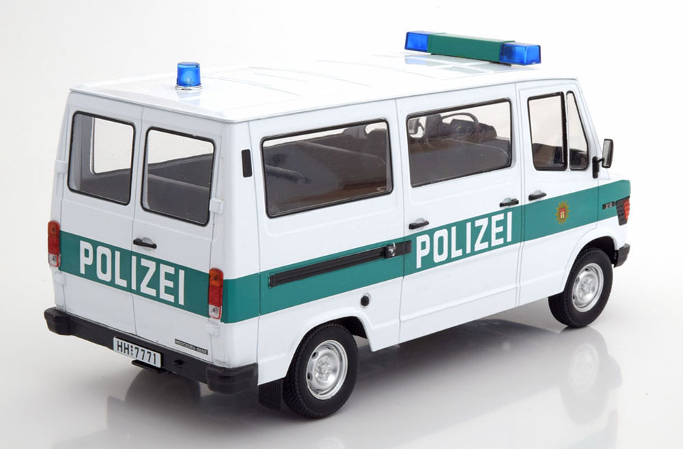 Modellauto Mercedes 208d Bus 1988 Police Hamburg Wei 223